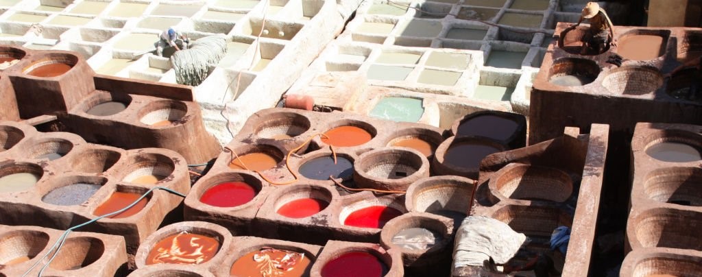 istockphoto 908324012 1024x1024 1 - Techniques for Leather Finishing - Artnamic istockphoto 908324012 1024x1024 1 - Techniques for Leather Finishing - Art is Dynamic - Artnamic